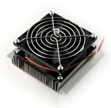 Radiatorius su 92mm ventiliatoriumi Peltier 40mm elementui