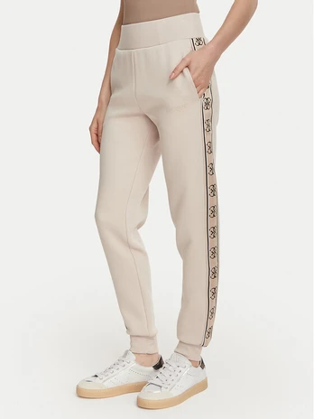 Guess Sportinės kelnės V2YB15 KB3P2 Smėlio Regular Fit