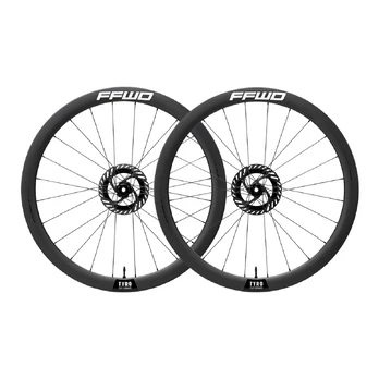 Fast Forward TYRO V3 karboniniai ratai | FFWD | Black, Shimano Microspline