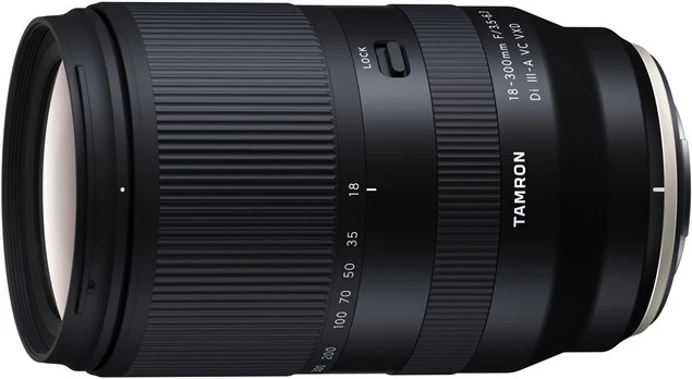 18–300 mm superzoom lens16.6× zoom rangeIntegrated Tamron VC image stabilizationFast and qui