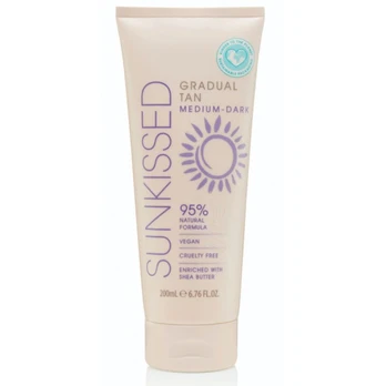 Sunkissed Gradual Tan Medium Dark 200ml 95 Natural Formula Vegan