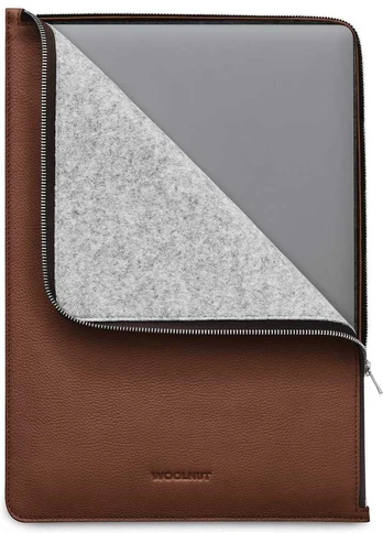 Woolnut Leather Folio -suojatasku 16 MacBook Pro, konjakki