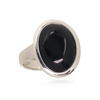 Sidabrinis žiedas su oniksu „Onyx Moon“