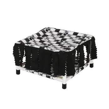 Jūrų kiaulytės dviaukštė lova, Black Square