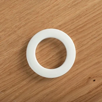 Plastikinė įvorė 35,5 mm, balta