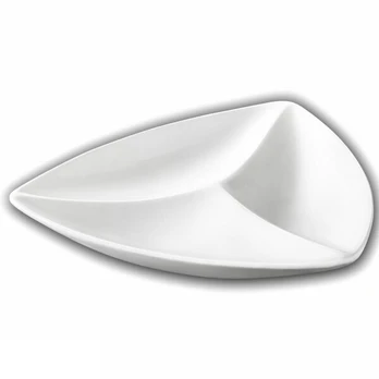 Serviravimo lėkštė, 24 cm, WILMAX Skelta trikampė plokštelė 24 cm