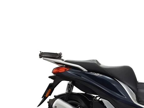 Laikiklis Shad Top Master Piaggio Medley 125/150, juoda
