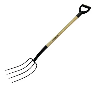 Fiskars 4 ašmenų šakė 250, su medine rankena (1023112)