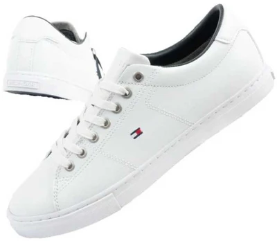 Tommy Hilfiger bateliai