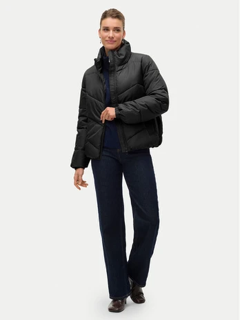 Vero Moda Žieminė striukė Gario 10309844 Juoda Regular Fit