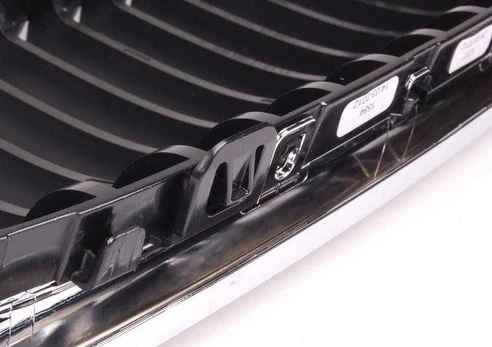Bmw 3 E90 E91 Kairysis Grilis Originalus 51137201969