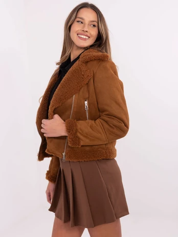 Striukė šviesiai ruda