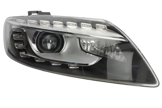 Priekinis žibintas VALEO VAL044142 AUDI Q7