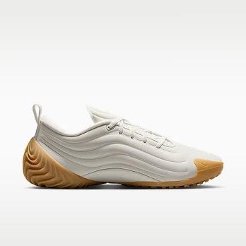 Nike Wmns Astra Ultra - Dydis 5 (FZ5778-101 Laisvalaikio batai)