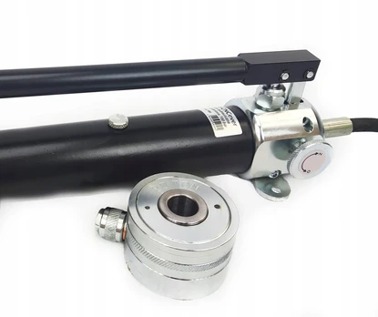 Hidraulinis cilindras 20t, 52mm, su siurbliu