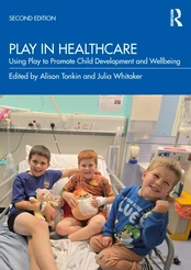 Play in Healthcare kaina