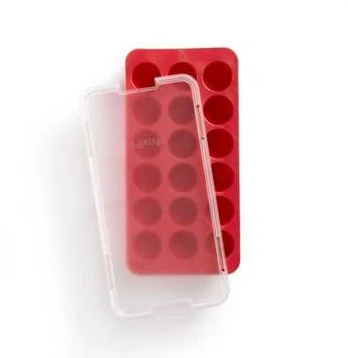 Lékué Round ice cube tray with lid Raudona