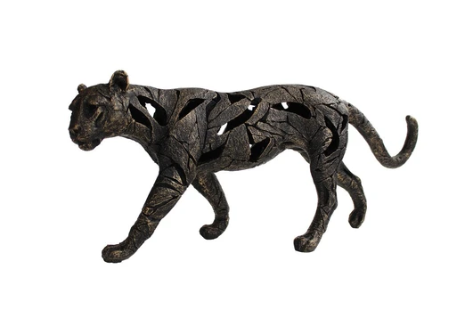 Modernaus stiliaus pantera. Išmatavimai: 44x10x18cm.