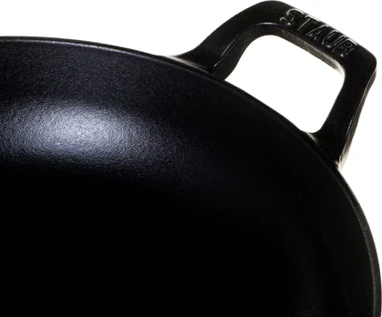 Cast iron frying pan with wooden handle Staub - 28 cm
