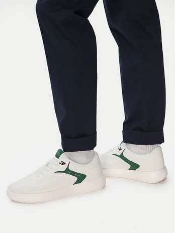 Laisvalaikio batai Tommy Hilfiger Th Modern Lightcup Knit FM0FM05886 Balta