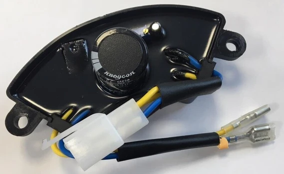 Generatoriaus įtampos reguliatorius AVR 2-3 kW 330uF 250V