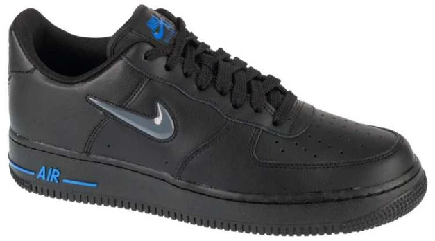 Nike bateliai