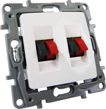 Legrand Dvivietis garsiakalbio lizdas Niloe 764581 Legrand 2796