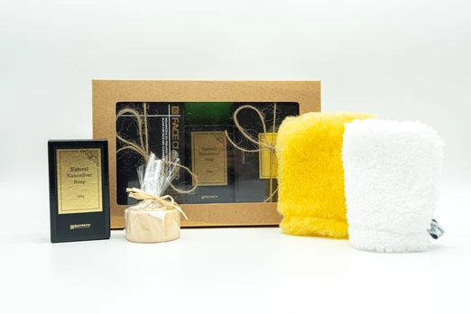Rinkinys veido priežiūrai Face Glove ir Face Cleaner