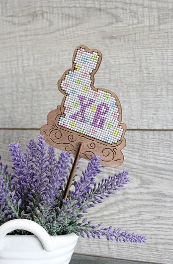 Cross-stich on wooden base "Celestial Easter" SO-082