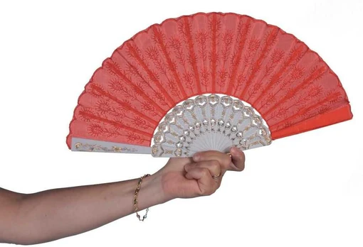 Vėduoklė raudona su ornamentais 45 cm