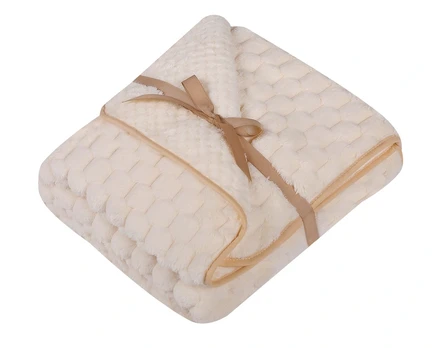 Antklodė – 684 – 3D – dydis 80x90 – ECRU