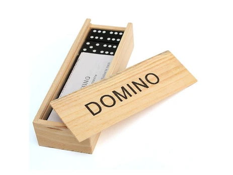 Medinių domino rinkinys dėžutėje