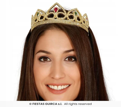 Auksinė princesės tiara – karališkas aksesuaras šventėms