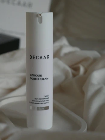 DECAAR Delicate touch cream / Kremas jautriai odai 100 ml
