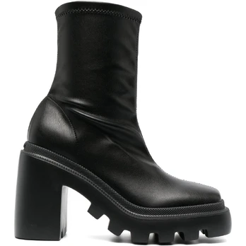 Aulinukai moterims, Juoda, Saudi bootie