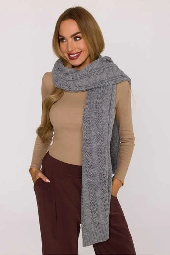 Shawl Moe