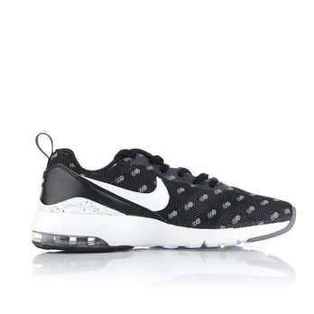 Nike bateliai