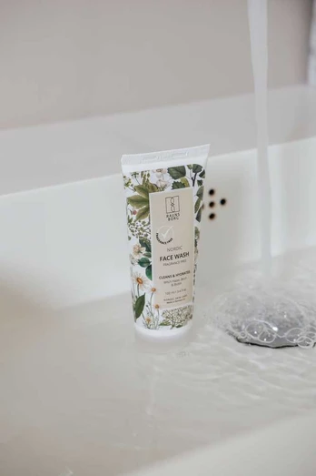 Raunsborg - Face Wash - Fragrance Free - 100 ml