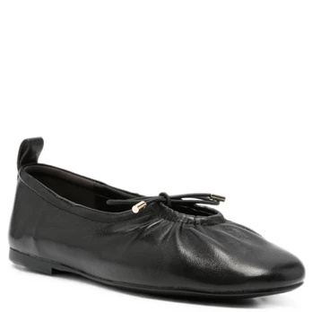 Balerinos moterims, Juoda, Ballerinas