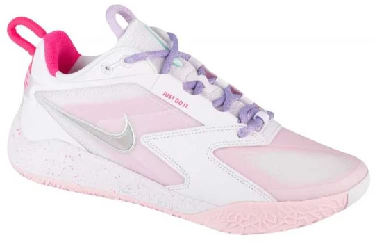 Nike bateliai