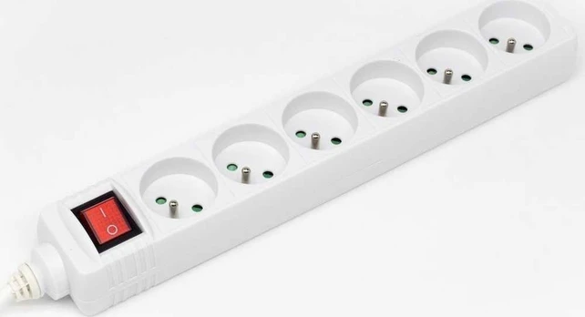 Art Multimedia Hama Standard 6 gniazd 1,5m