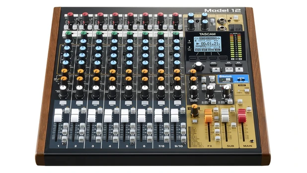 Tascam Model 12 skaitmeninis maišytuvas