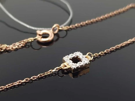 Best Diamonds Auksinė apyrankė su baltais briliantais