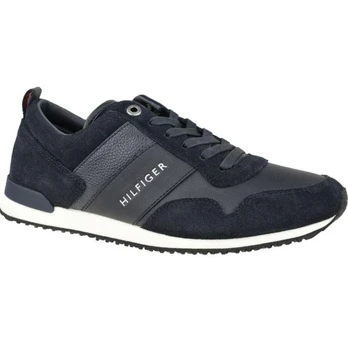 Tommy Hilfiger bateliai