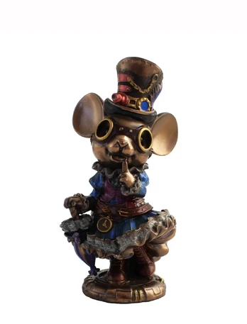 Pelė. Aukštis 14cm.