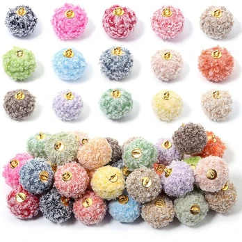 Pompom papuošalas, Pilka kava