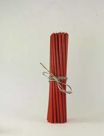 Bičių vaško žvakės raudonos spalvos 45 vnt. 0,8x25 cm