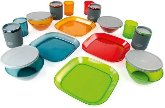 GSI Outdoors INFINITY 4 ASMENŲ PRABANGUS STALŲ RINKINYS (75400)