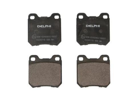 DELPHI LP0590 Brake pad set