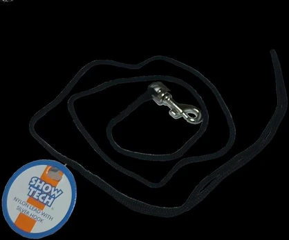 Show Tech Juodas Grooming Ring – 3mm Wide with Sidabrinis Snap Hook, Durable Design